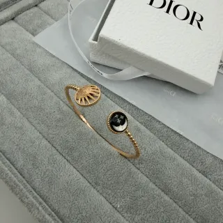 Dior سوار مفتوح ذهبي نمط شمس وقمر