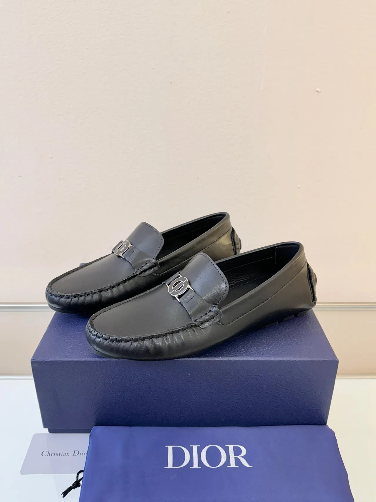 Dior Horsebit Loafer جلود أسود slip-on لوافر 2