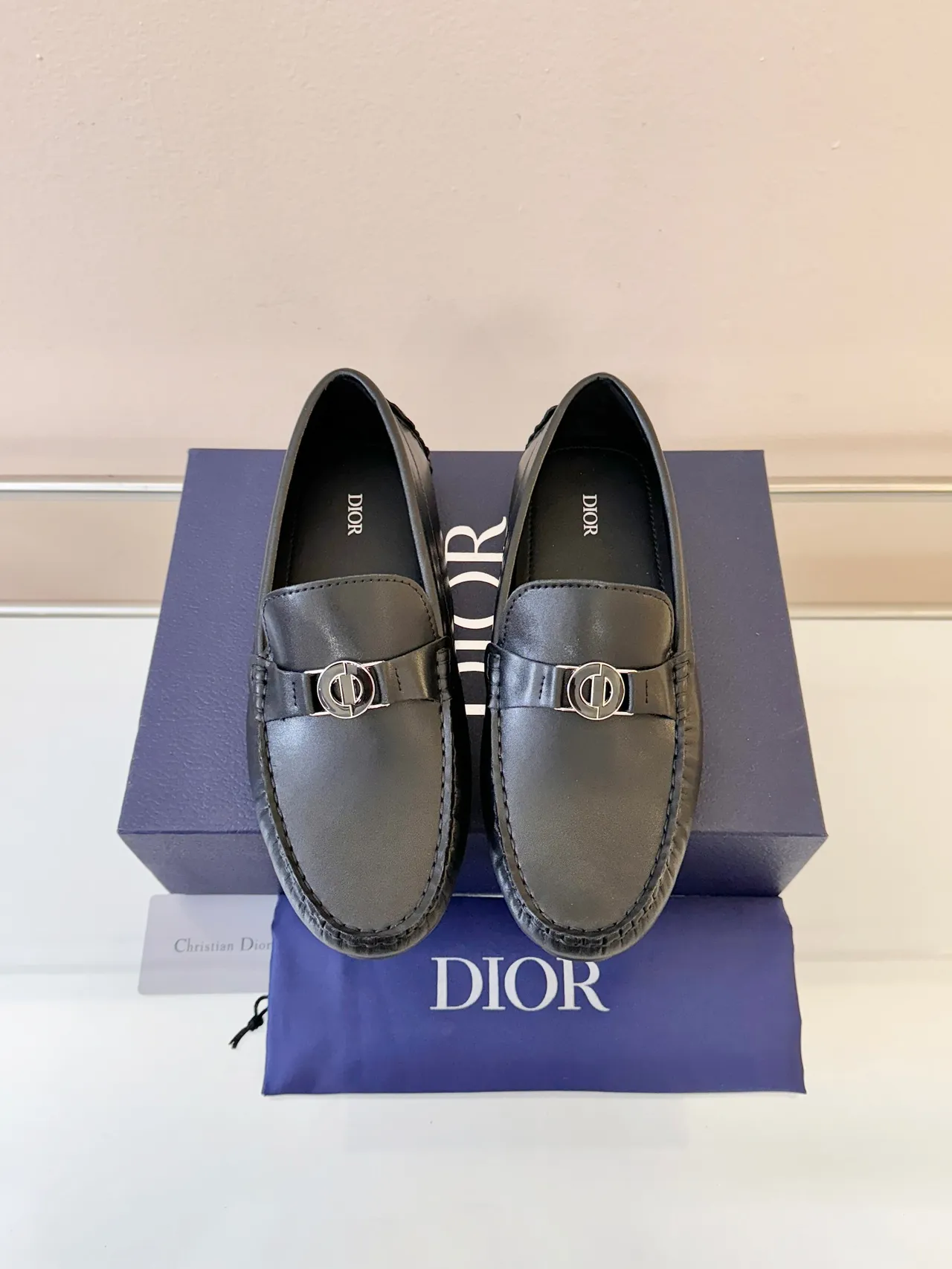 Dior Horsebit Loafer جلود أسود slip-on لوافر 6