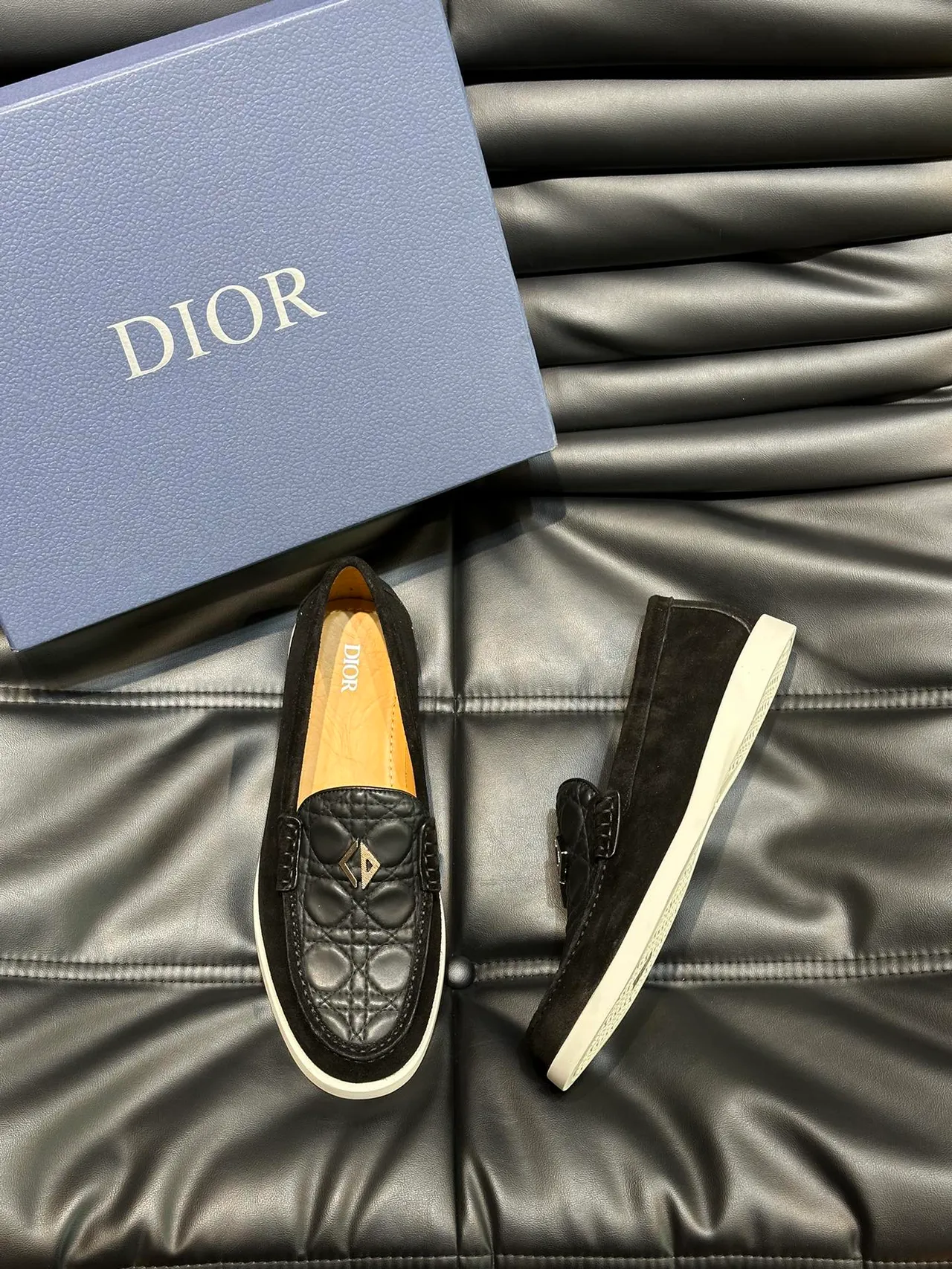 Dior J’Adior حذاء لوفر من السويدي الأسود المبطن 5