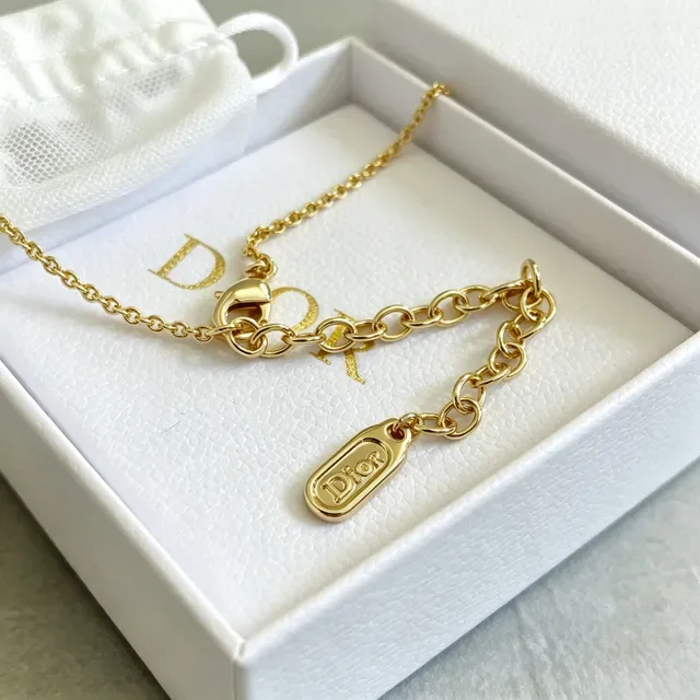 Collier Dior La D de Gold White Oval Locket Pendant Pavé Crystal Bezel 2