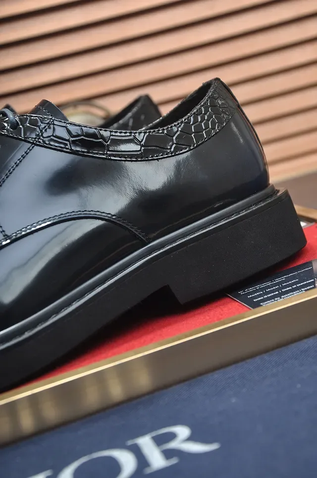 Dior Chaussures Oxford Noir Marine Cuir Patenté Brillant Bout Cap 2