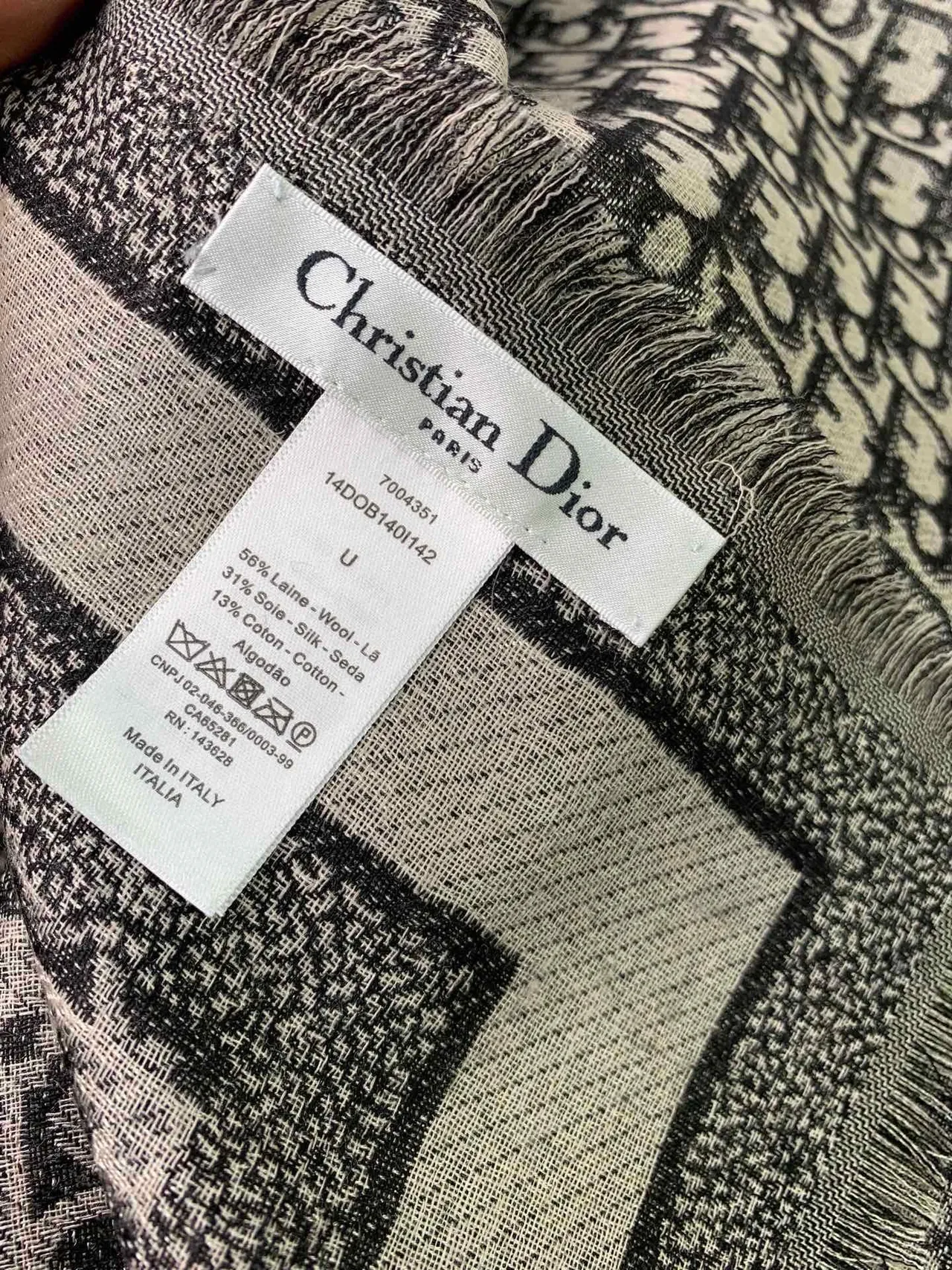 Dior Oblique Monogram cachecol bege e preto de cashmere 8