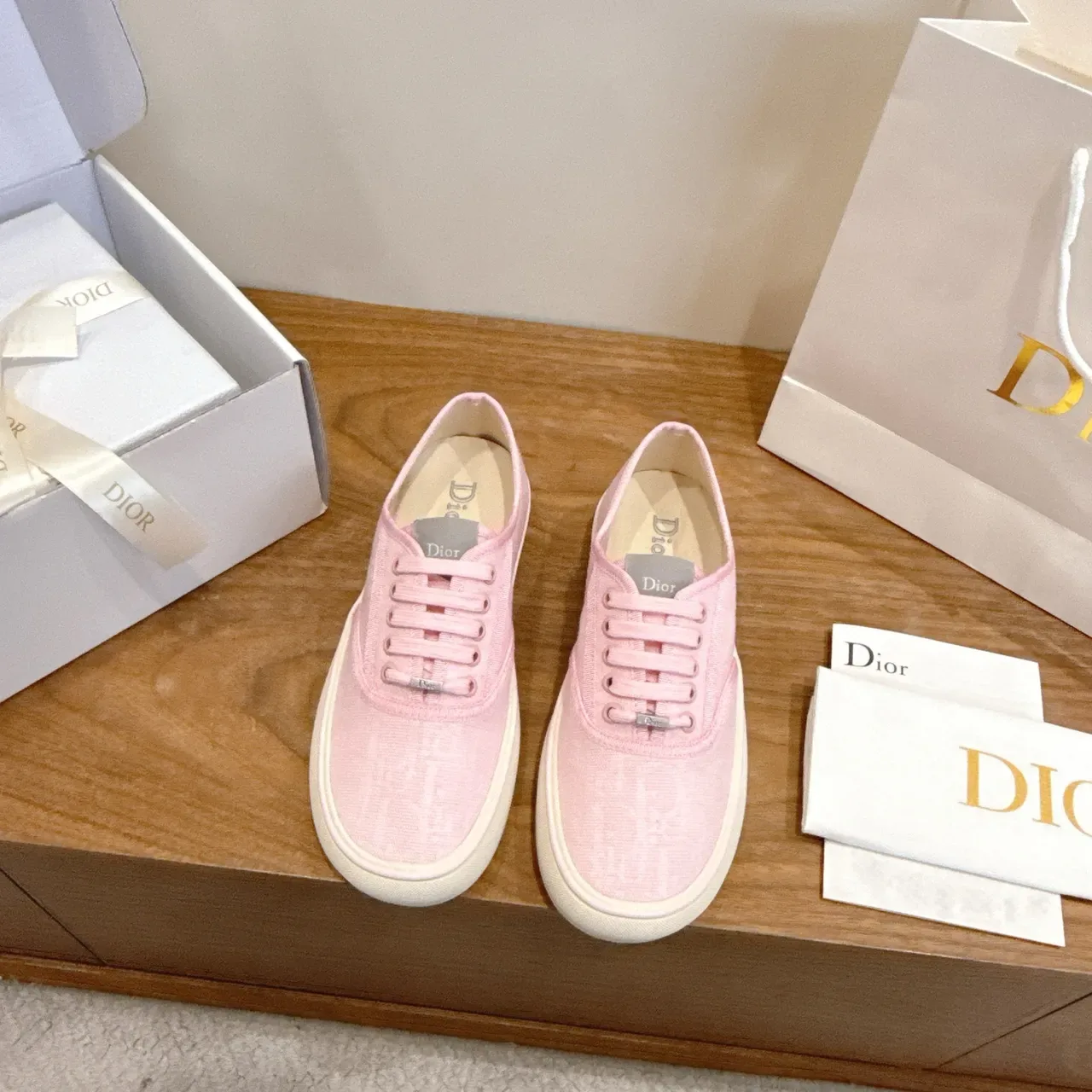Dior أحذية رياضية كانفاس وردي أبيض لايت ستايل منخفض 5