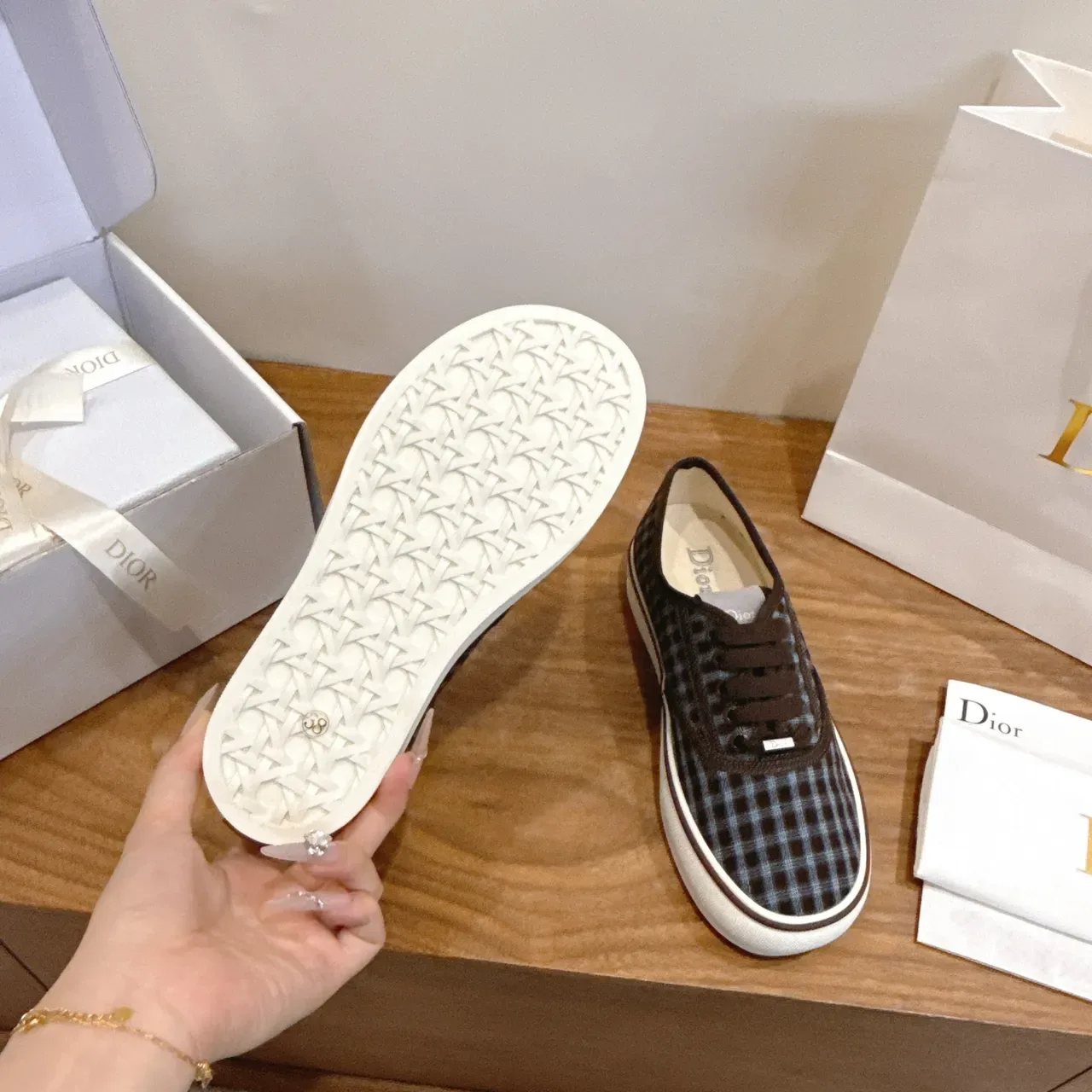 Dior Tênis Lifestyle de Lona Plaid de Topo Baixo 2