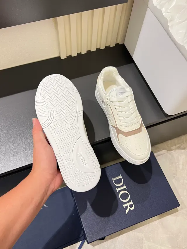 Dior White Beige Low-Top Embossed Oblique Monogram Lifestyle Sneakers 3