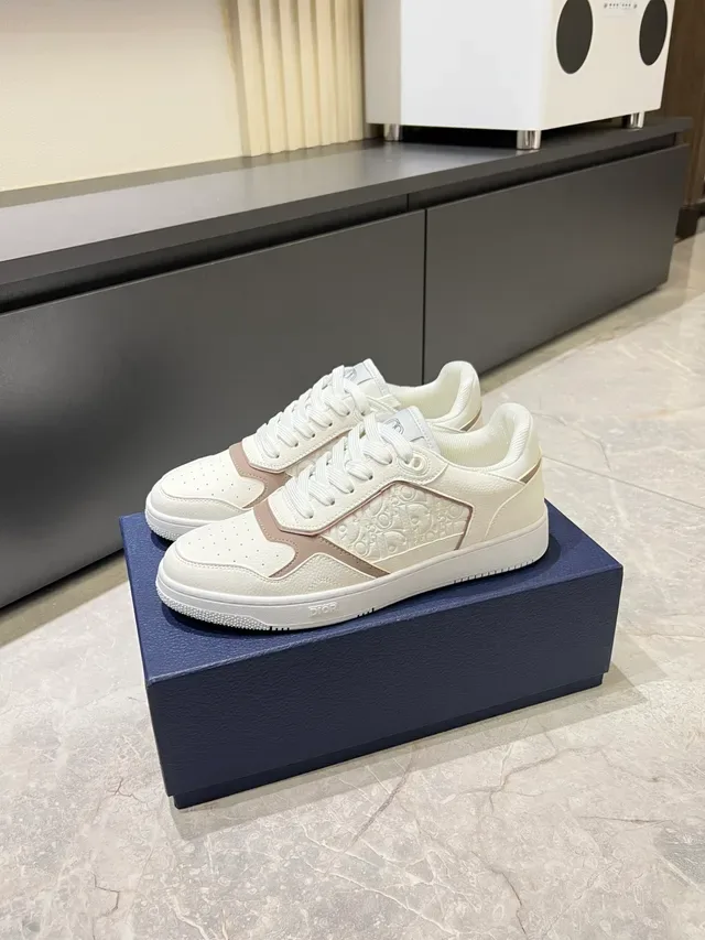 Dior White Beige Low-Top Embossed Oblique Monogram Lifestyle Sneakers 4