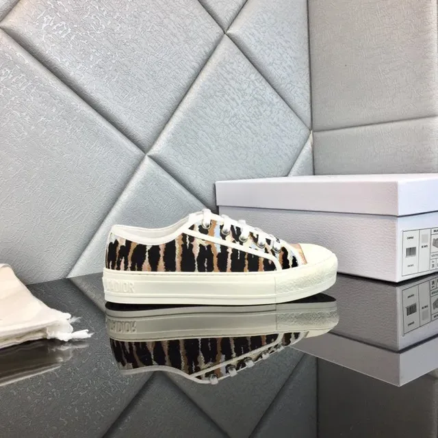 Dior White Multicolor Low-Top Lace-Up Lifestyle Sneakers 5