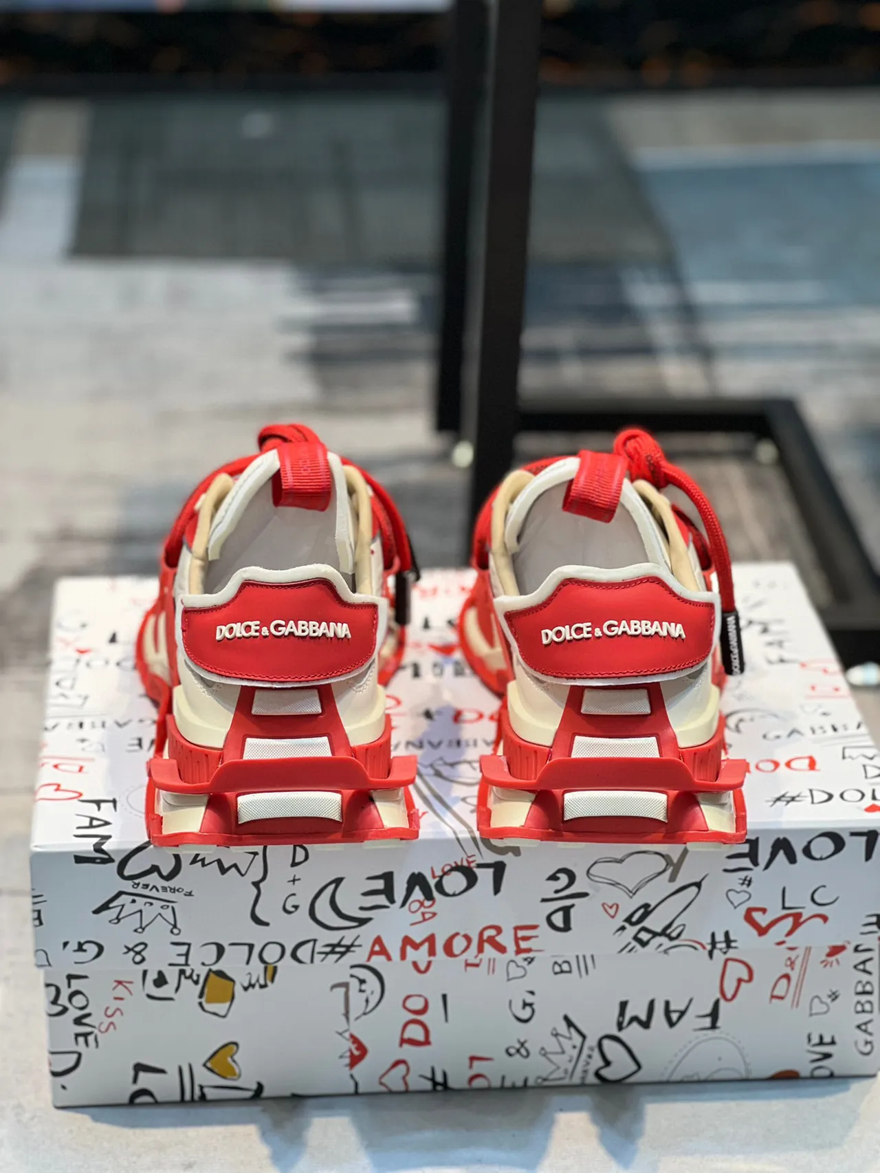 Dolce & Gabbana Track Trainer Sneakers chunky rouges et off-white 2