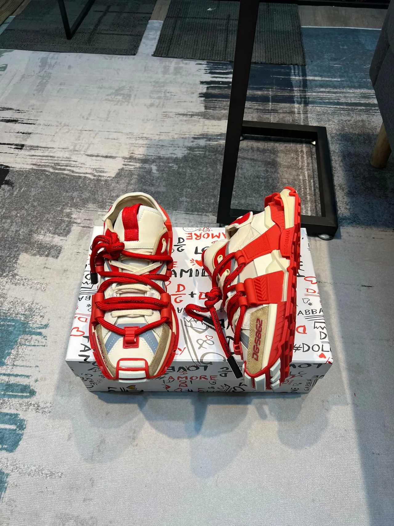 Dolce & Gabbana Track Trainer Sneakers chunky rouges et off-white 4