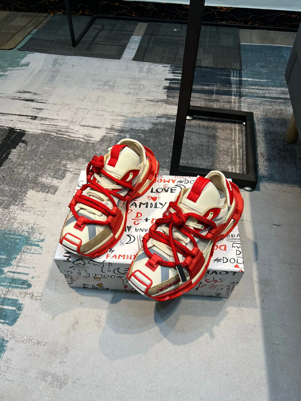Dolce & Gabbana Track Trainer Sneakers chunky rouges et off-white 5