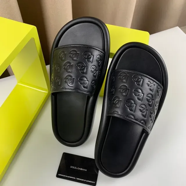 Dolce & Gabbana Monogrammed Slide Black Strap Molded Rubber Sole Slippers 7