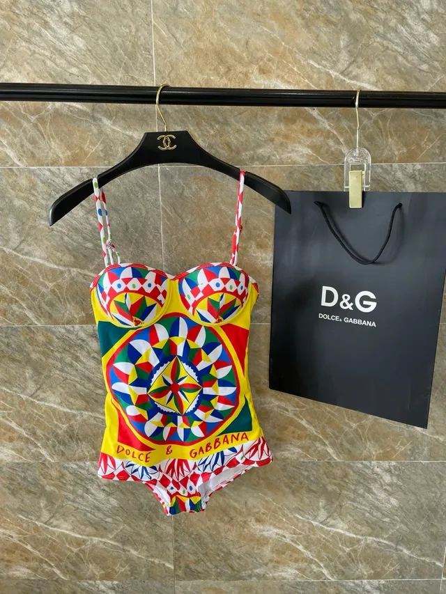 Dolce & Gabbana Multicolor Geométrico Kaleidoscópico Impressão Com aro Busto Traje de banho 8