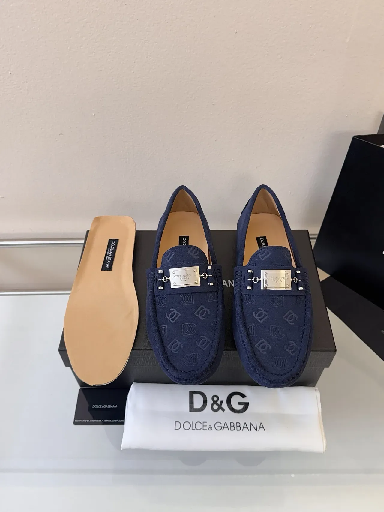 Loafers Dolce & Gabbana Portofino Bleu marine Or Daim Monogramme estampé 6