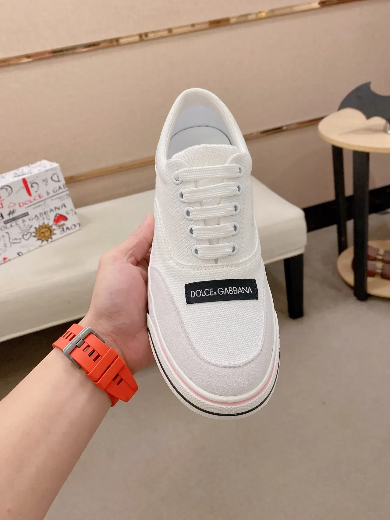Dolce & Gabbana White Pink Canvas Upper Low-Top Silhouette Lifestyle Sneakers 5
