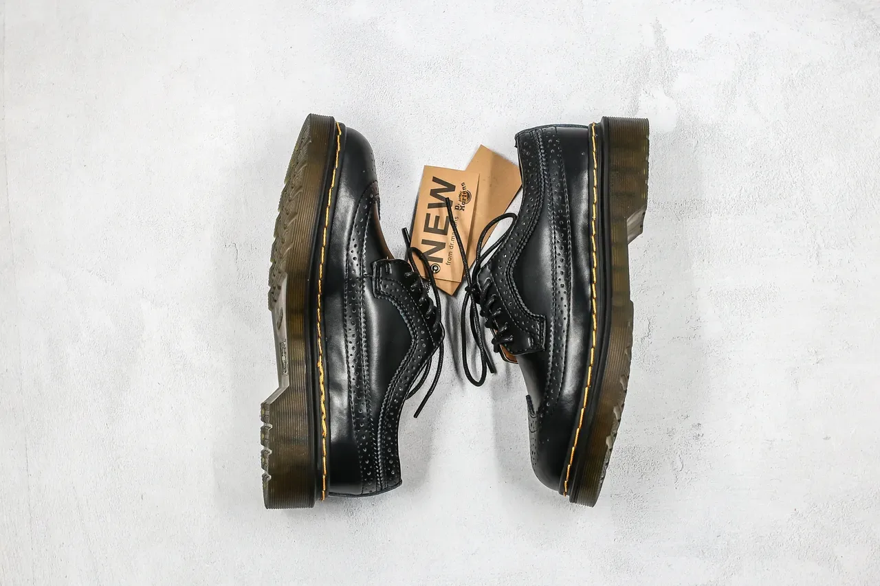 Dr. Martens 1461 Brogue Cuir Noir Couture Jaune 3