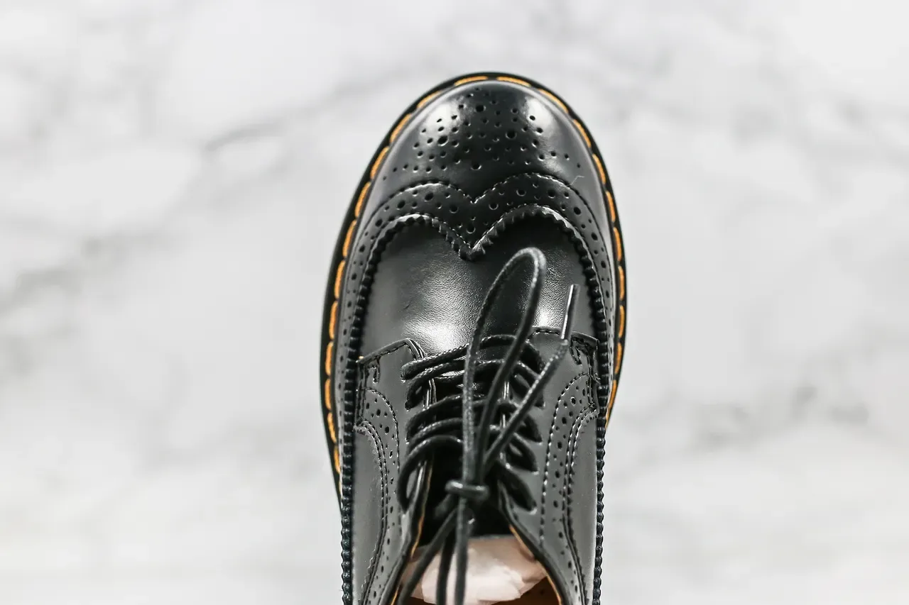 Dr. Martens 1461 Brogue Cuir Noir Couture Jaune 7