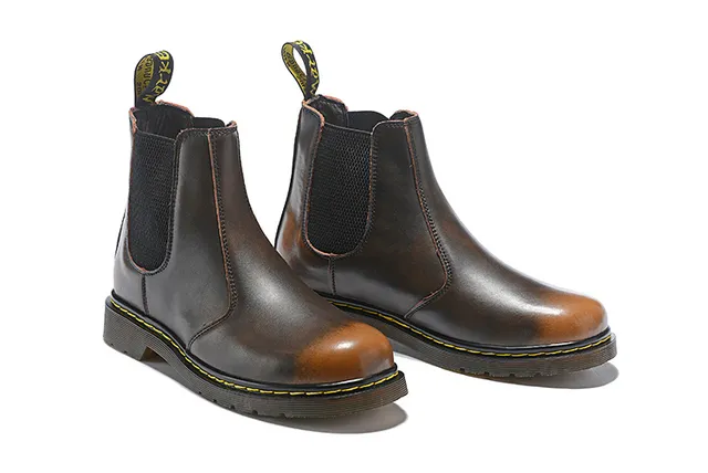 Dr. Martens Black Yellow Smooth Leather Elastic Side Gussets Chelsea Boots 8