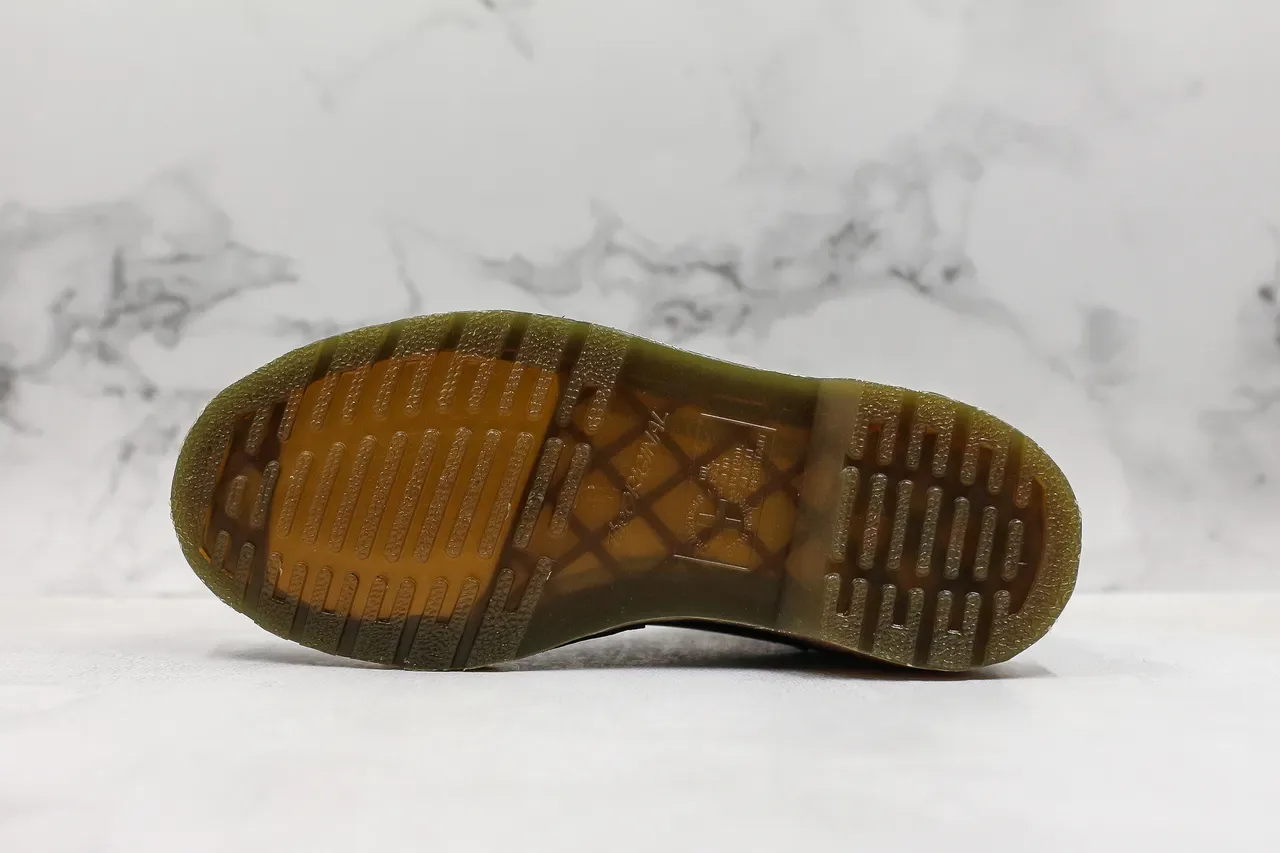 Dr. Martens Black Yellow Smooth Leather Elastic Side Gussets Chelsea Boots 9