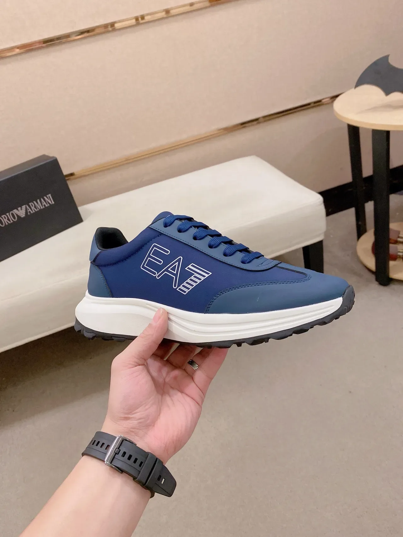 Emporio Armani Bleu Blanc EA7 Logo Marquage Deux Tons Supérieur Style de Vie Sneakers 4