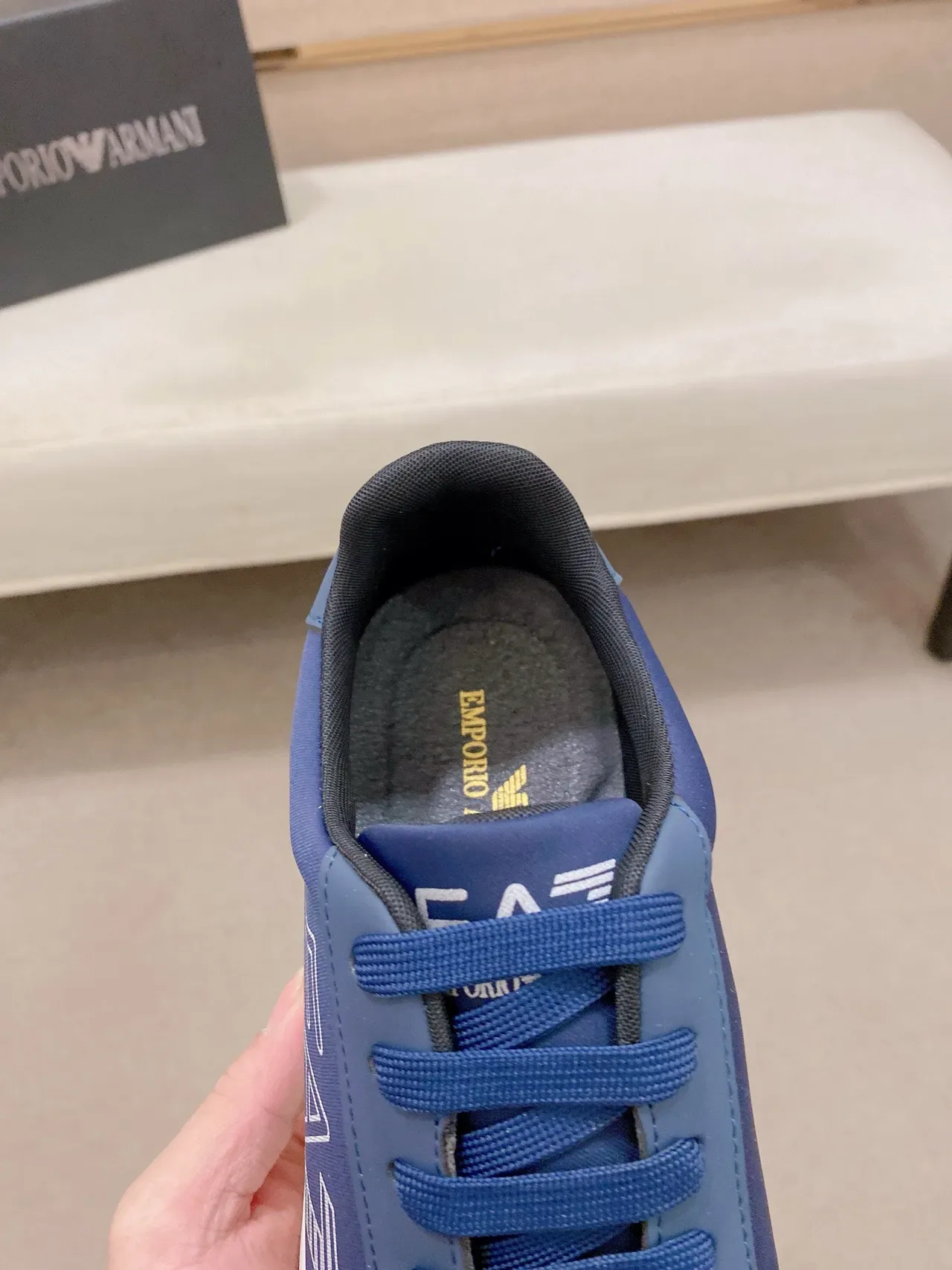 Emporio Armani Bleu Blanc EA7 Logo Marquage Deux Tons Supérieur Style de Vie Sneakers 6