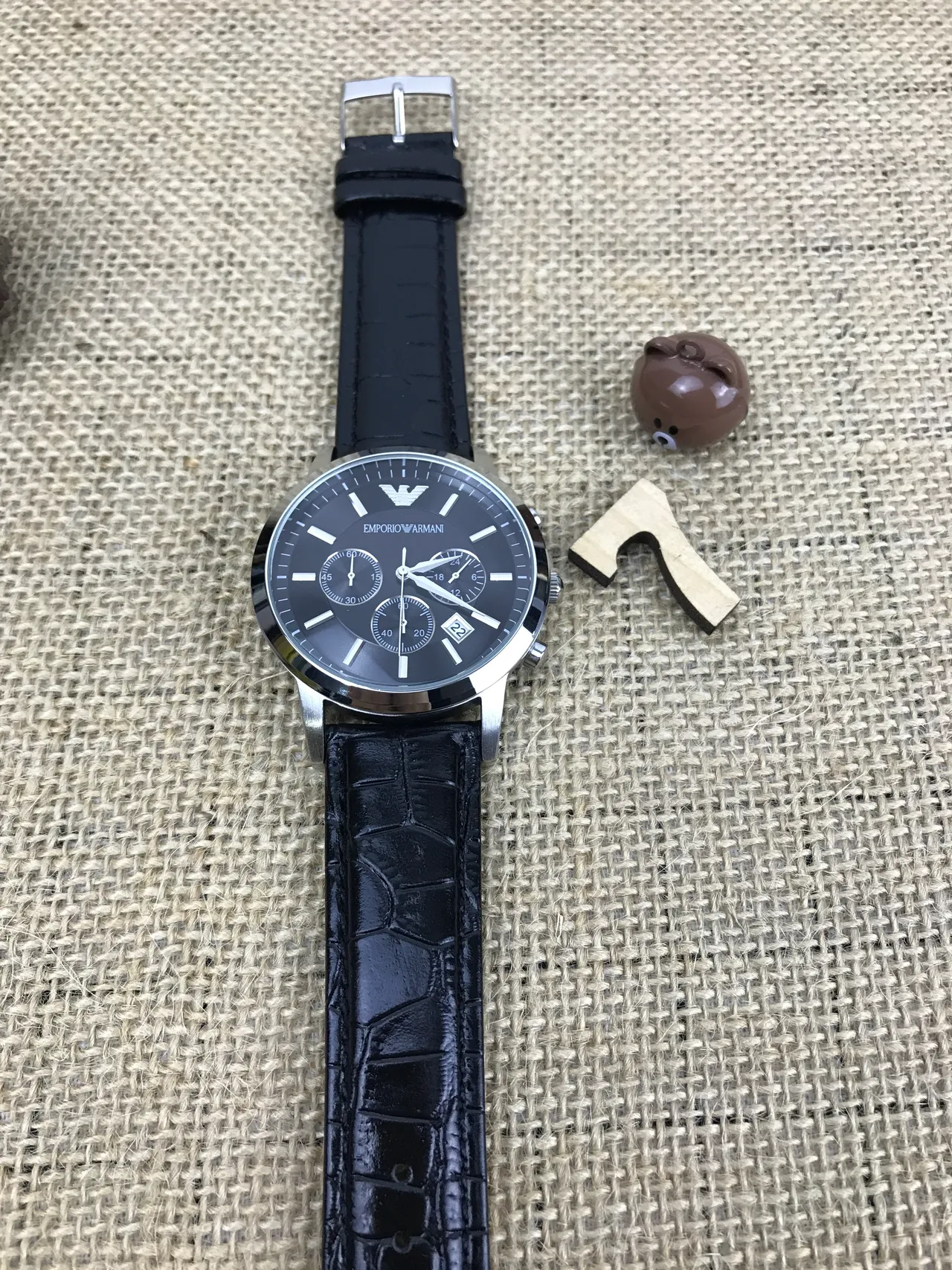 Emporio Armani Chronographe Cadran Bleu Sangle Cuir Noir Montre Quartz 10
