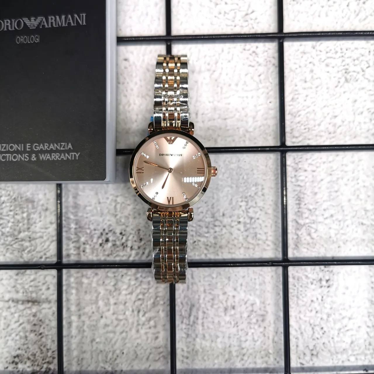 Emporio Armani Or Argent Boîtier Rond Cadran Sunburst Montre Quartz 2