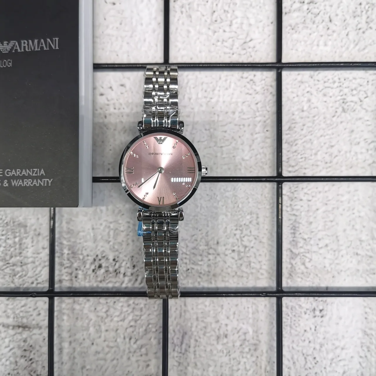 Emporio Armani Montre à boîtier rond plaqué argent rose cadran sunburst quartz 3