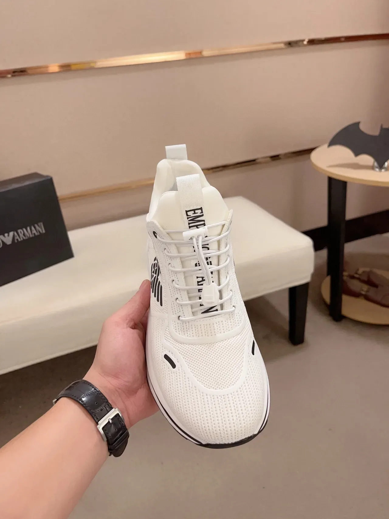 Emporio Armani Sneakers Lifestyle Blanc et Noir avec Logo de l'Aigle 9