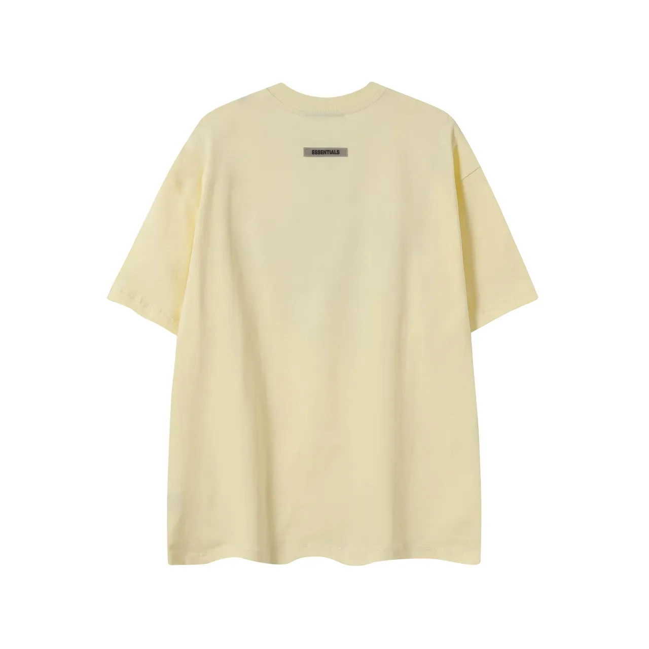 تيشيرت Fear of God Essentials بطباعة جرافيك 77 5