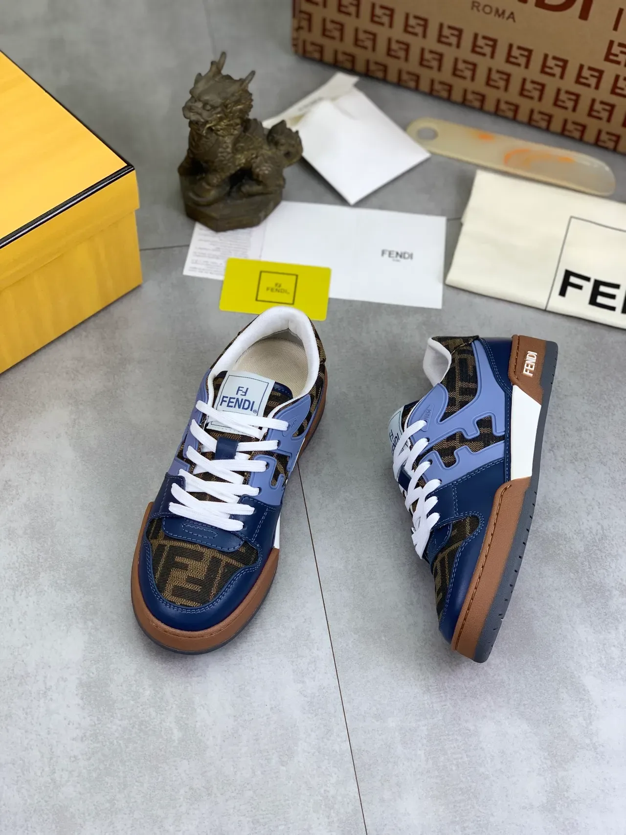Fendi FF Monogram Navy Couro Lifestyle Tênis 5