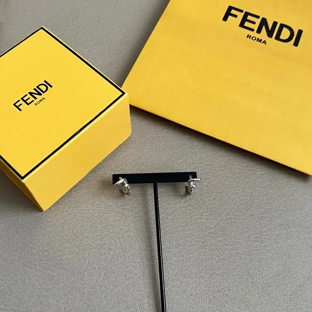 Fendi عقدة فضي أصفر أسلوب الحلقة أقراط 6