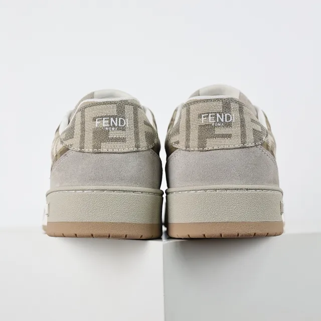 Fendi Monogram-Print Sneakers Lifestyle en Daim 8