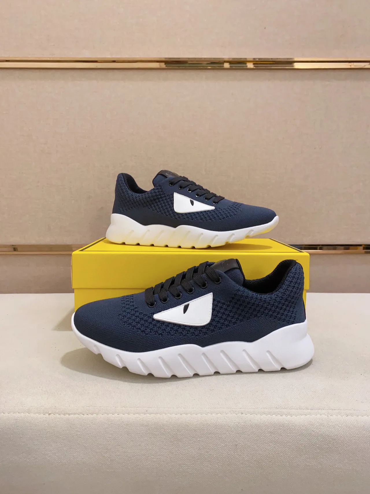 Fendi Marine Blanc Tricoté Supérieur Sculpté Rainuré Semelle Intermédiaire Sneakers Lifestyle 4