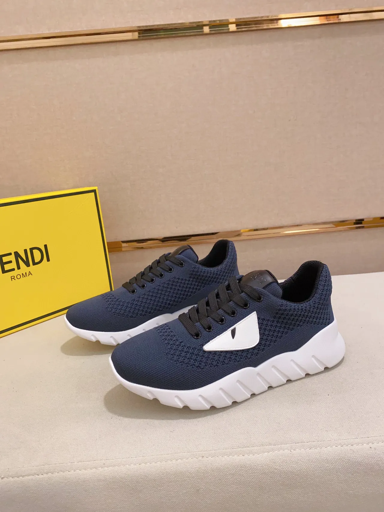 Fendi Marine Blanc Tricoté Supérieur Sculpté Rainuré Semelle Intermédiaire Sneakers Lifestyle 5