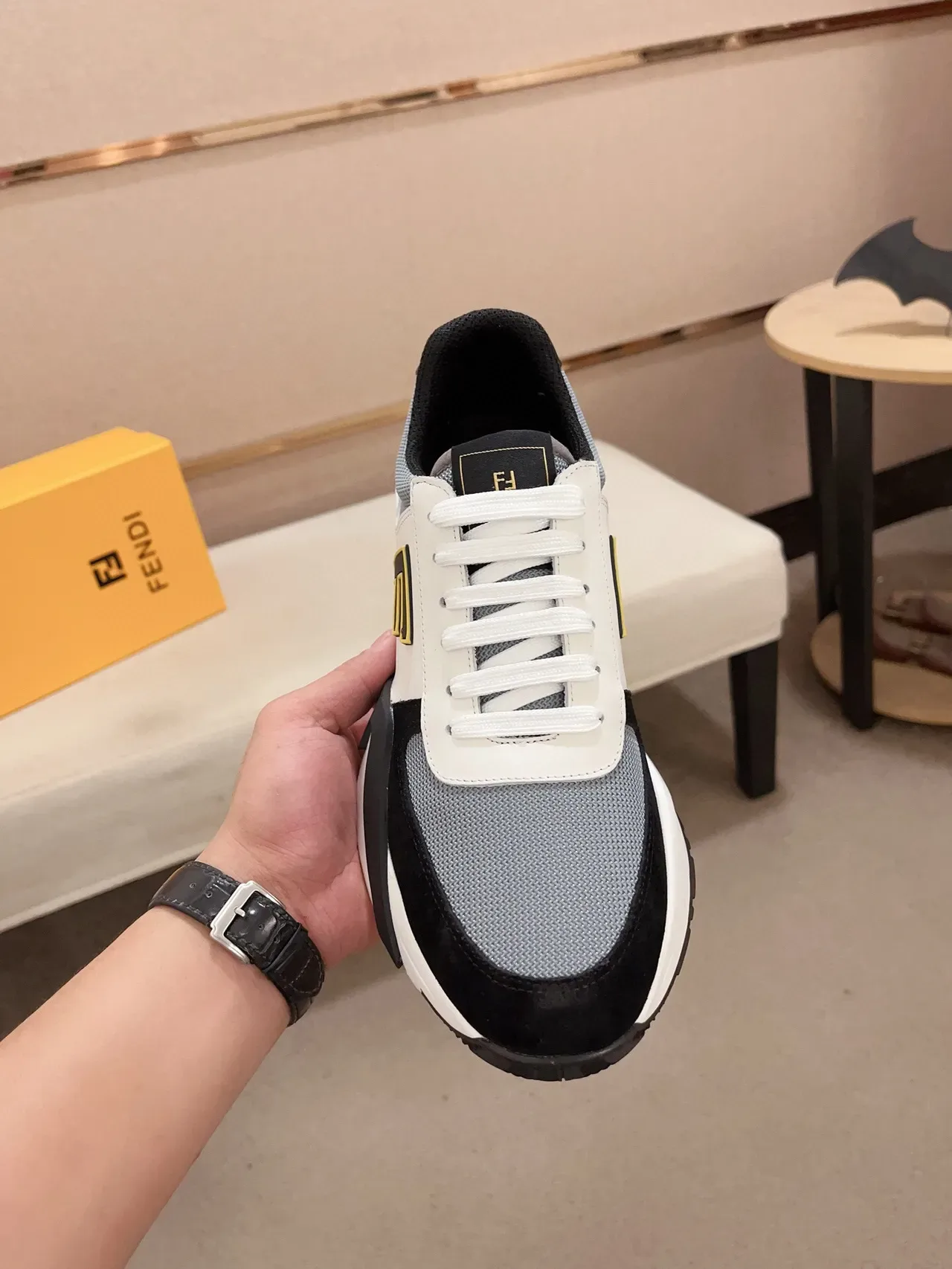 Fendi Blanc Noir Semelle épaisse Haut en matériau mixte Sneakers lifestyle 5