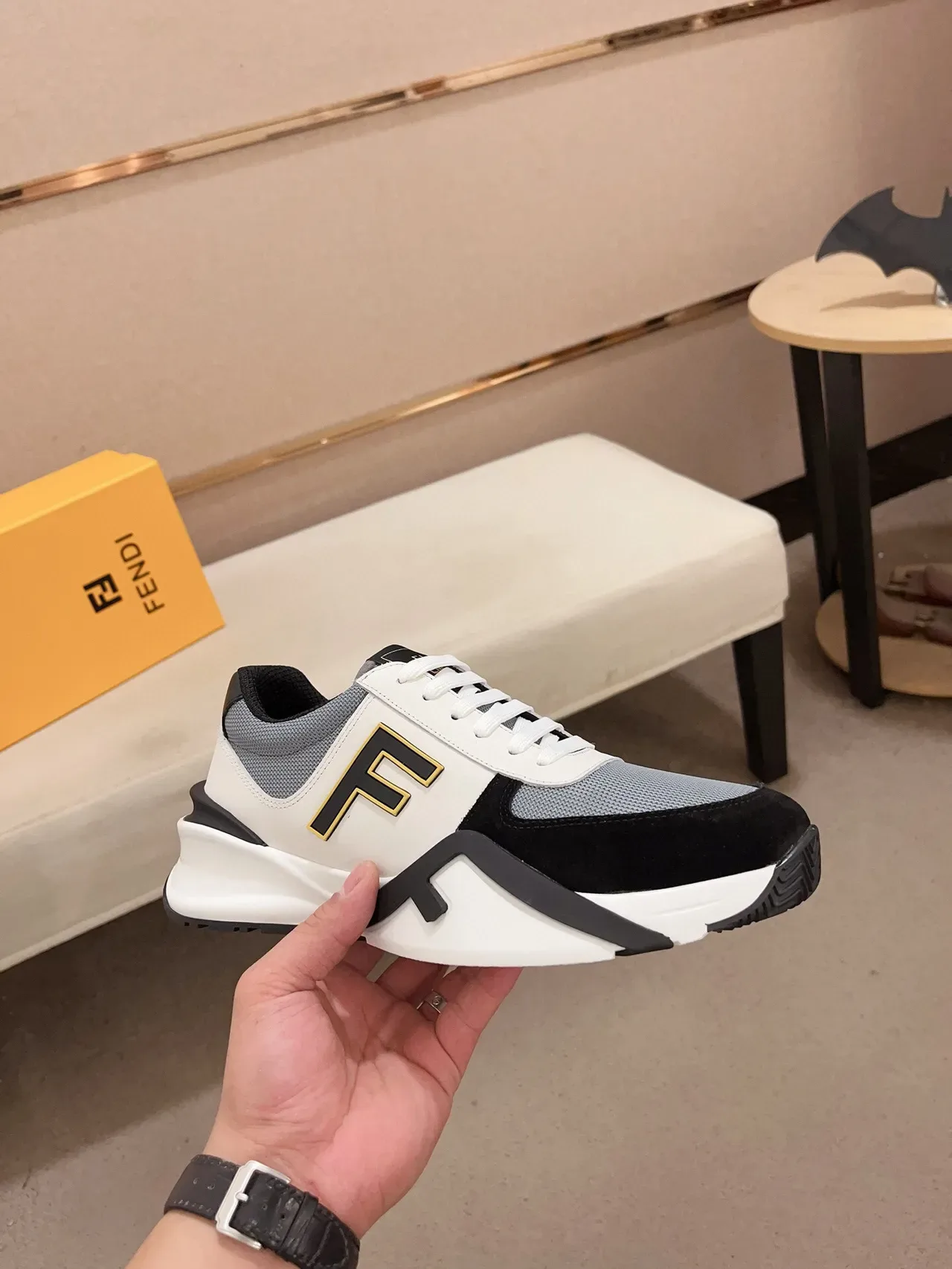 Fendi Blanc Noir Semelle épaisse Haut en matériau mixte Sneakers lifestyle 7