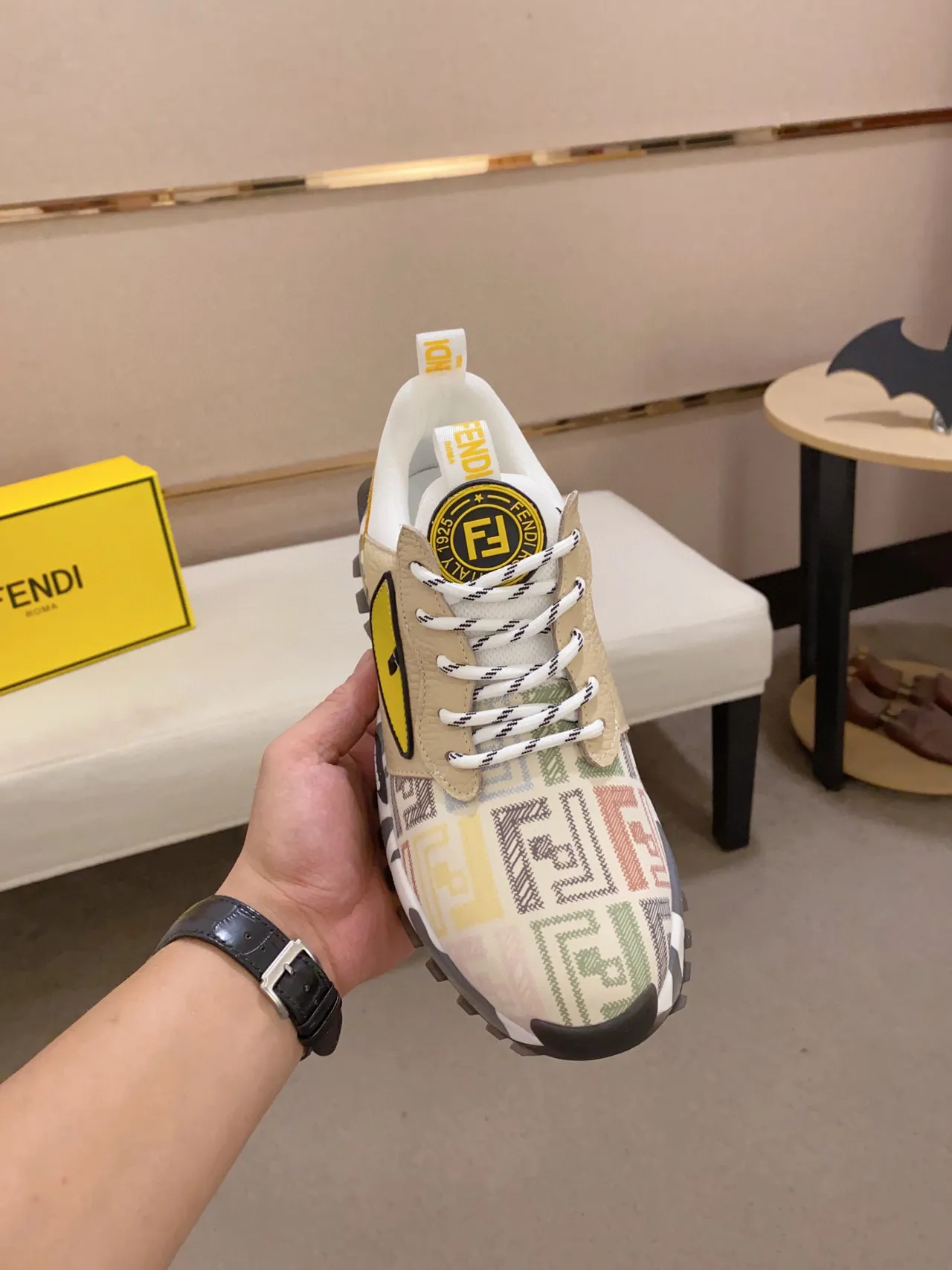 Fendi Semelle Jaune Beige Motif Œil Monstre Sneakers Chunky 9