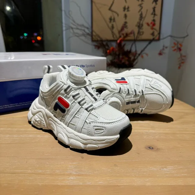Fila Branco Rosa Sola intermediária Sistema de Fecho por Dial Tênis Grossos 23