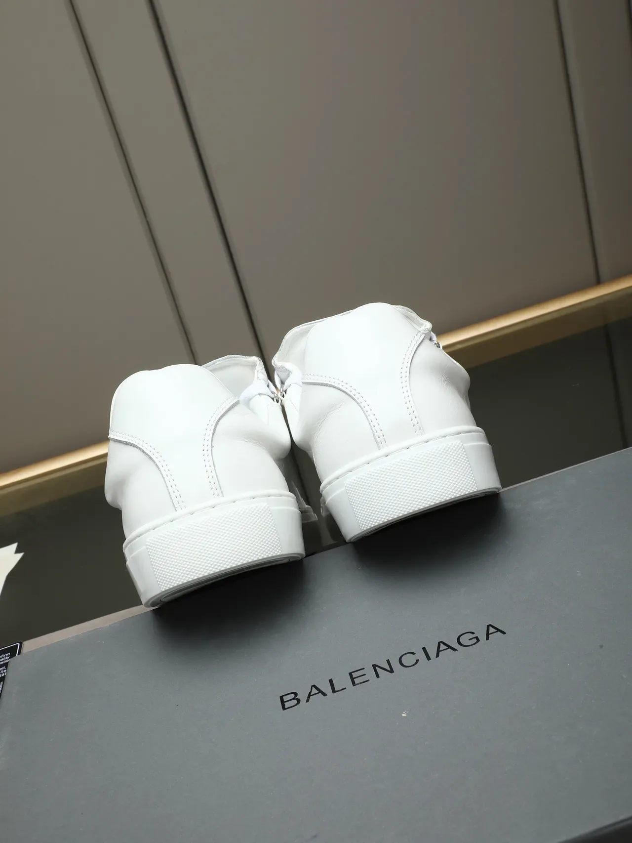 All-White Minimalist Low-Top Lifestyle Sneaker 3
