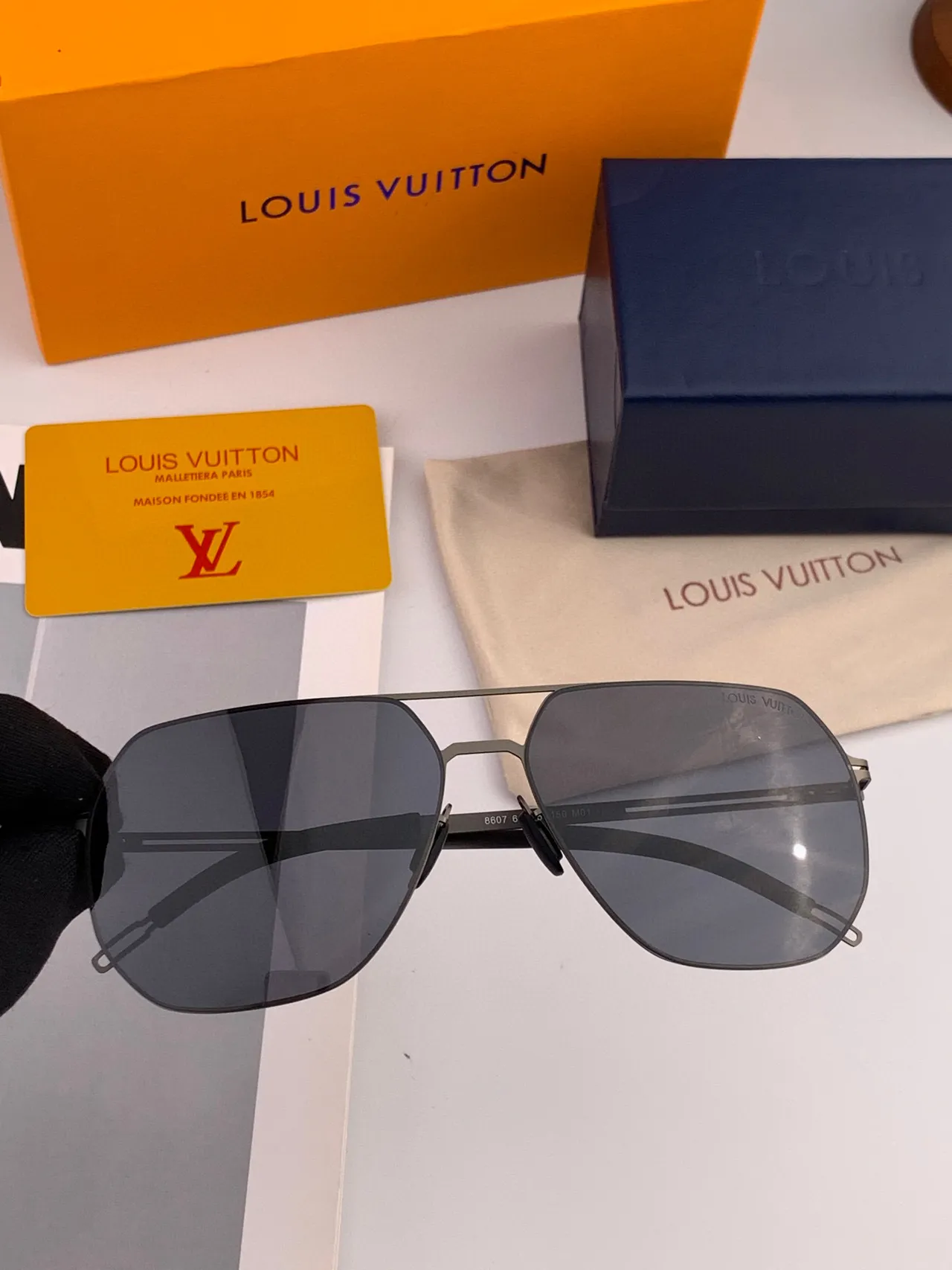 Aviator-Style Thin Metal Frame Dark Tinted Sunglasses 7