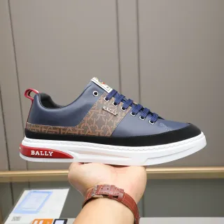 Bally حذاء سنيكر أزرق بحري لوح جانبي مطبوع بشعار نمط حياة