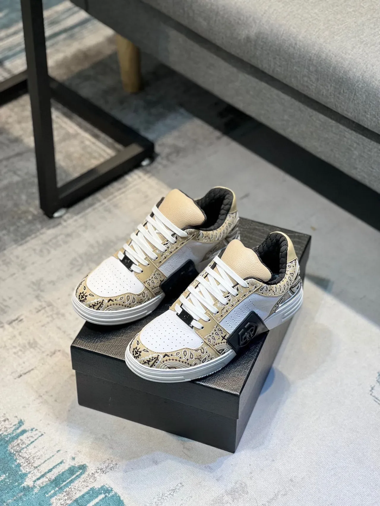 Beige and White Embroidered Paisley Detail Lifestyle Sneakers 5