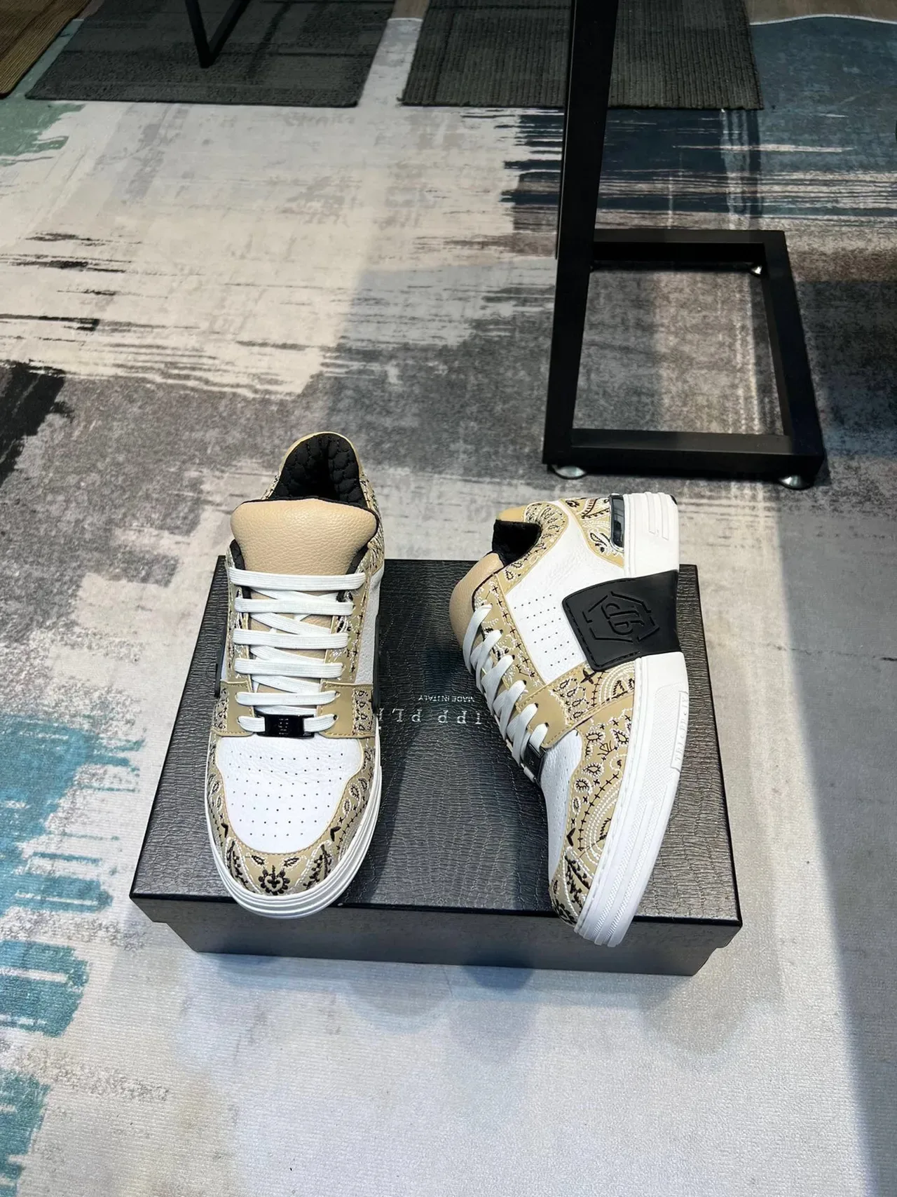 Beige and White Embroidered Paisley Detail Lifestyle Sneakers 7