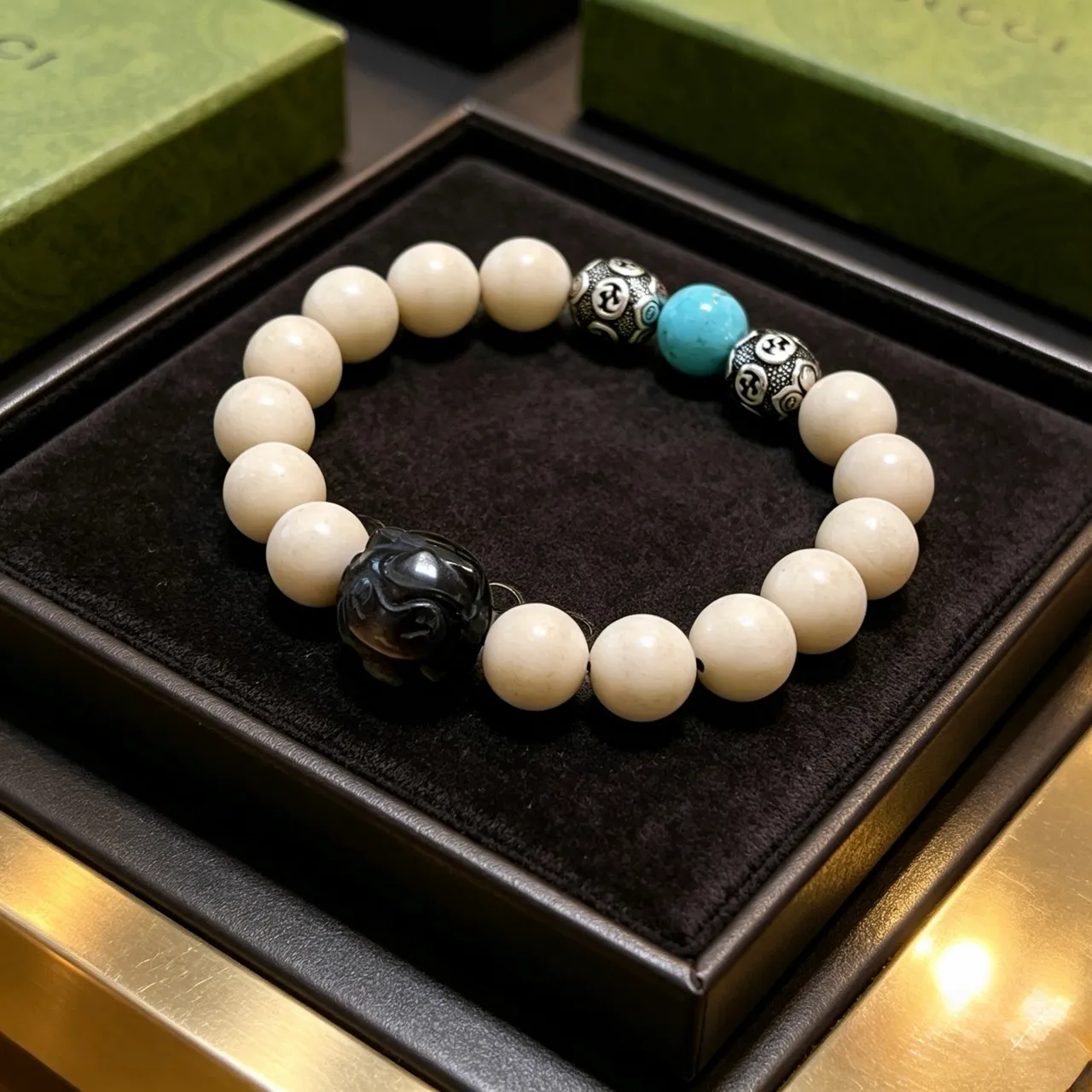 Beige Black Beaded Carved Focal Bead Bracelet 2