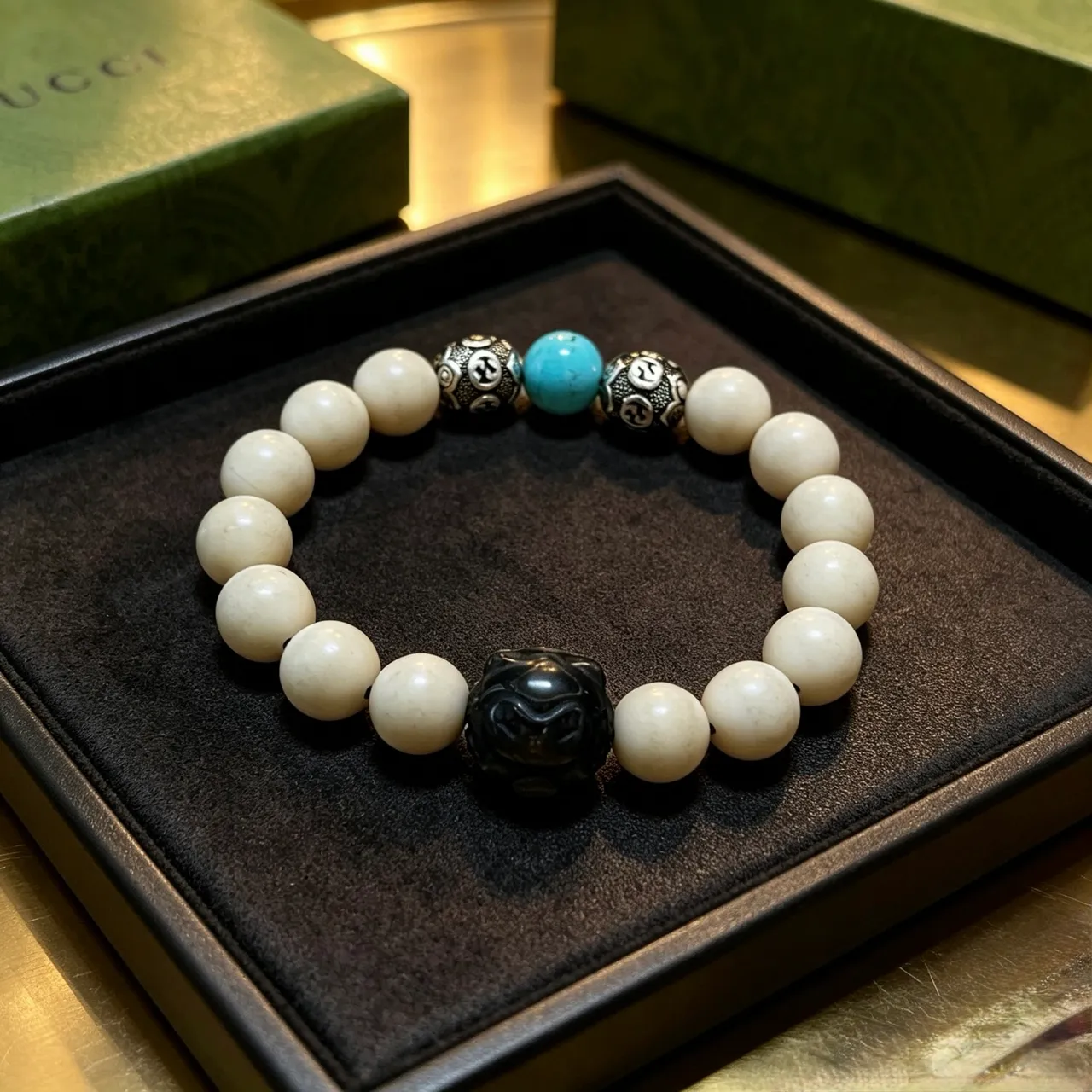 Beige Black Beaded Carved Focal Bead Bracelet 3