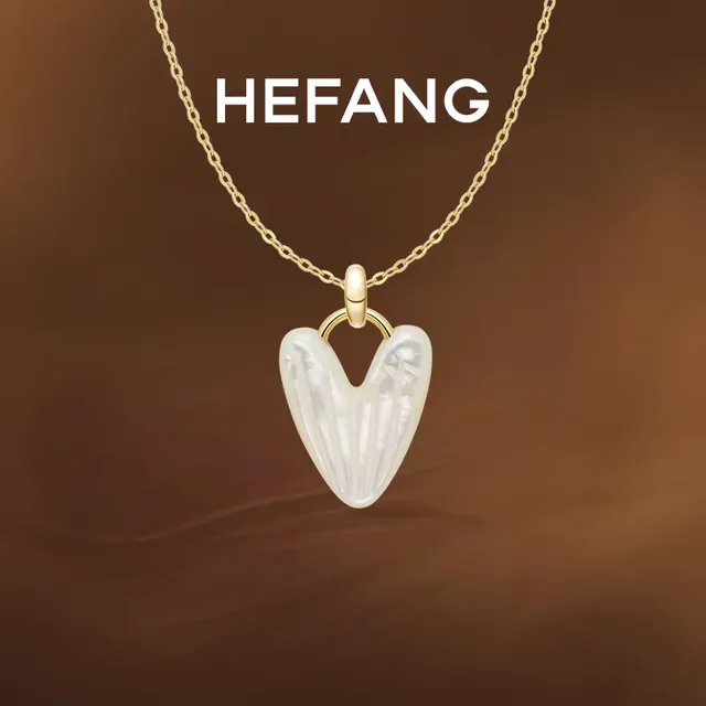 Beige Gold Heart-Shaped Iridescent Shell-Like Earrings 8