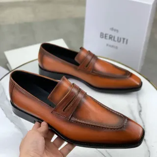 Berluti भूरा काला पेनी स्क्वेयर टू लूफर