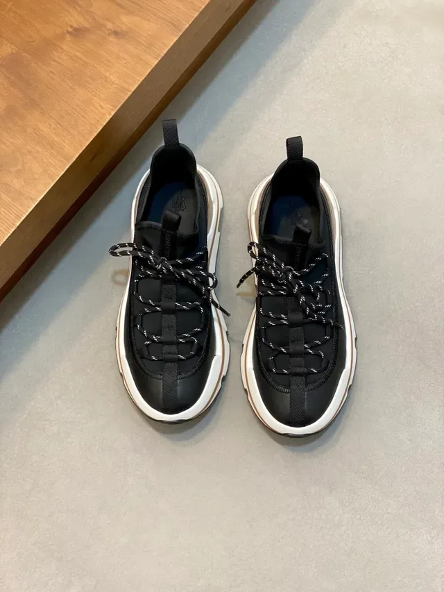 Black and Beige Chunky Sole Lifestyle Sneaker 2