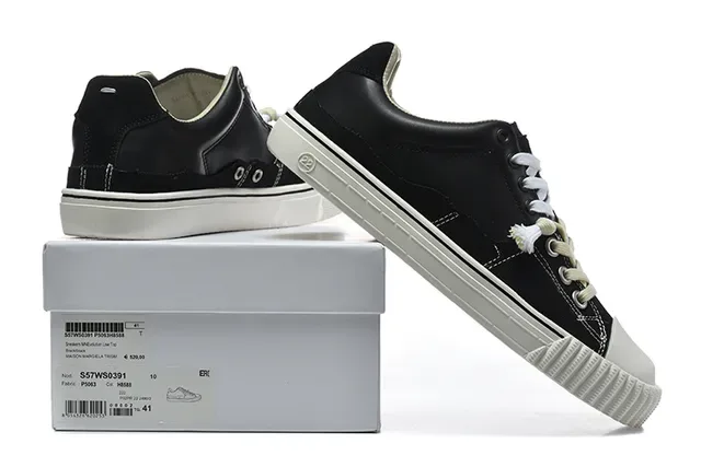 Black and Cream Canvas Low-Top Sneakers 6